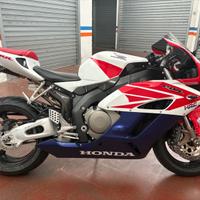 HONDA CBR 1000 RR