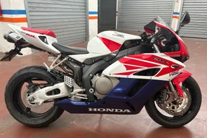 HONDA CBR 1000 RR