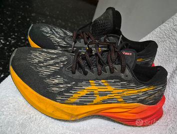 Scarpe . ASICS