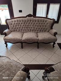 Divano e poltrone stile liberty