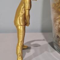 Statuina color oro