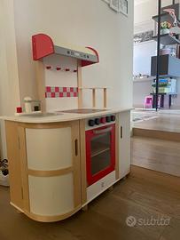 Cucina HAPE in legno per bambini