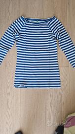 Maglia a righe blu e bianche