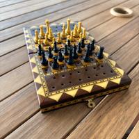 Piccola Scacchiera in legno vintage