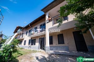 SOLUZIONE INDIPENDENTE CON GIARDINO E BOX