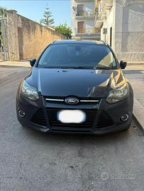 FORD FOCUS 1.5 Titanium