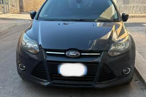 FORD FOCUS 1.5 Titanium