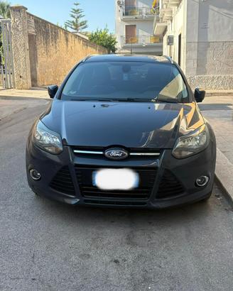 FORD FOCUS 1.5 Titanium