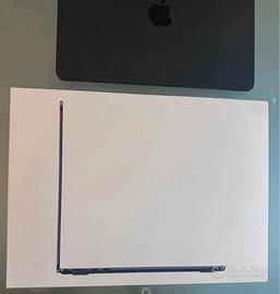 Apple MacBook Air 13 2024 - Chip M3 - 16GB RAM