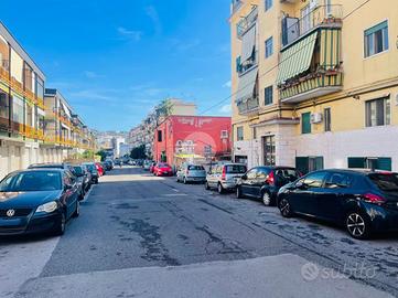 DEPOSITO A NAPOLI