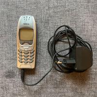 Nokia 6310 con caricabatterie originale vintage