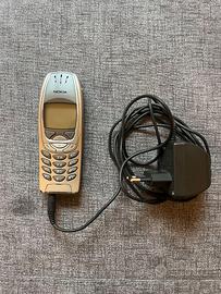 Nokia 6310 con caricabatterie originale vintage