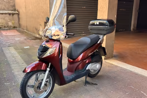 Honda Sh150 a Roma