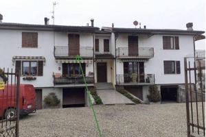 Immobile in asta di 155 m² con 4 locali e box auto