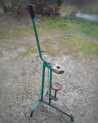 Tappatrice a leva, imbottigliatore manuale 