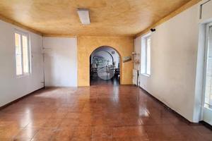 NEGOZIO A CALVENZANO