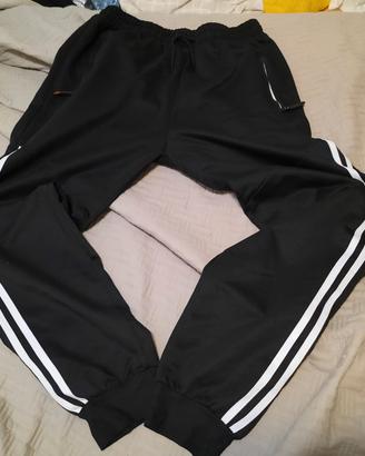 Pantaloni sportivi 
