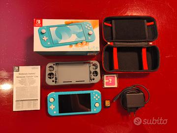 Nintendo switch lite + porta Console + 2 giochi