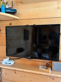 Tv LG led HD nero 24 pollici, (wifi).