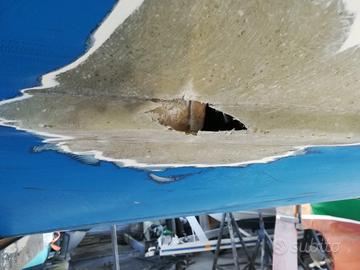 Riparazione vetroresina, barca e natante