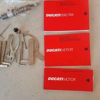 Libretti Ducati e Kit chiavi
