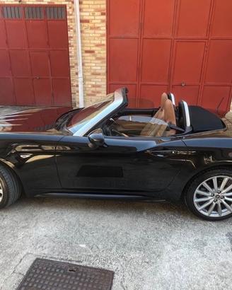 Fiat 124 Spider