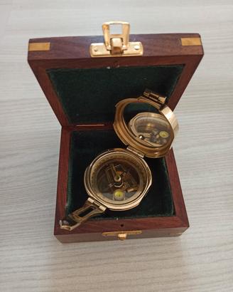 Bussola vintage Stanley London con box in legno