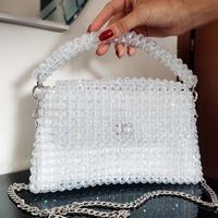 Borsetta di perline bianche trasparenti. Handmade 