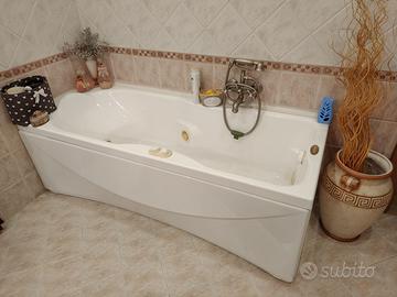 Vasca idromassaggio Jacuzzi