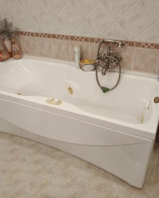 Vasca idromassaggio Jacuzzi
