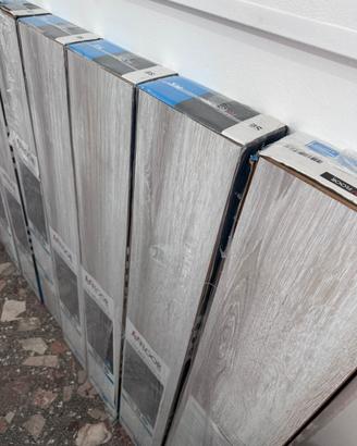 Laminato effetto parquet + tappeto anticondesa