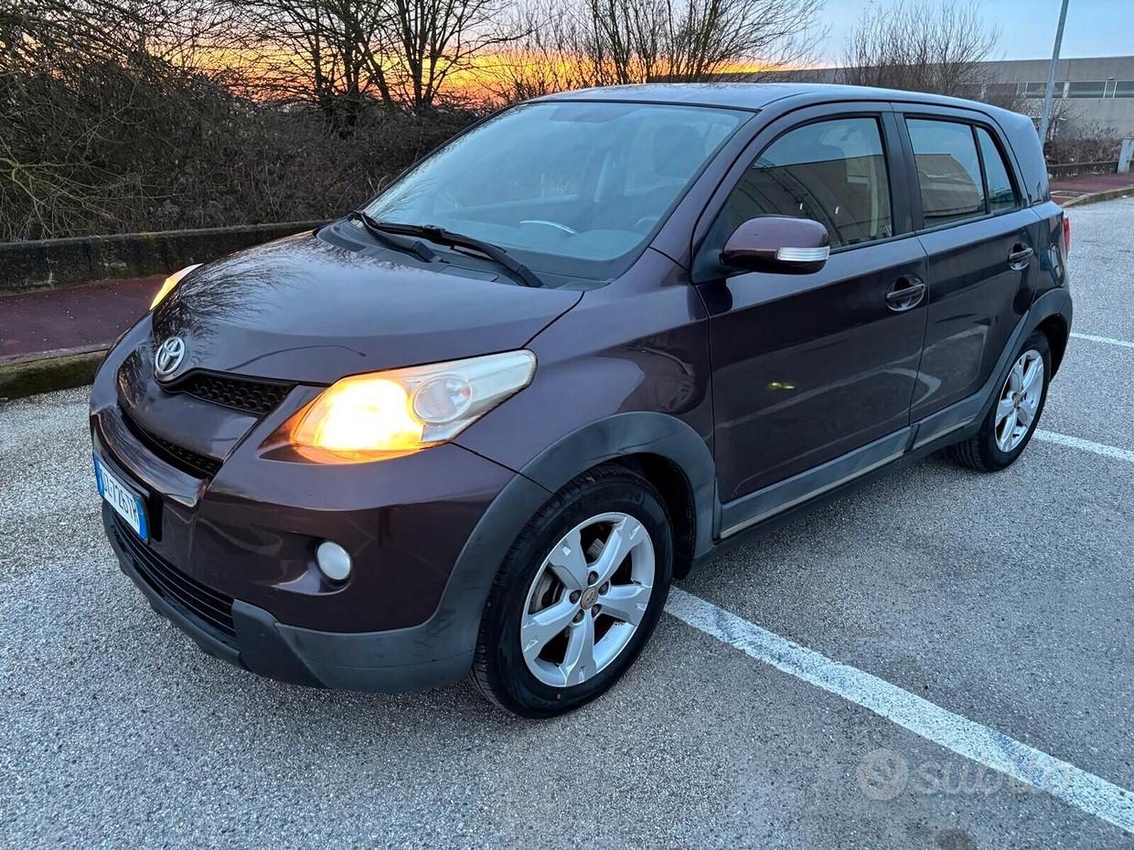 TOYOTA Urban Cruiser