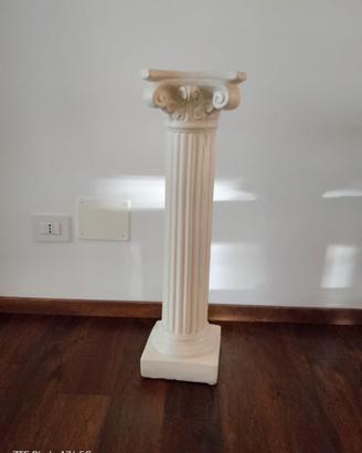Colonna in cemento