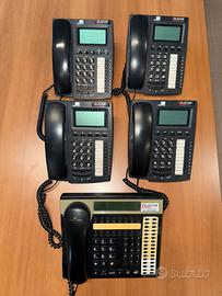 Centralino telefonico + 4 telefoni