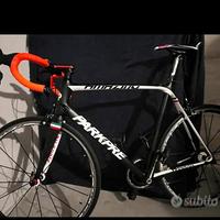 Bici full carbon campagnolo