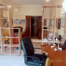 Postazione uso ufficio doppia compreso spese