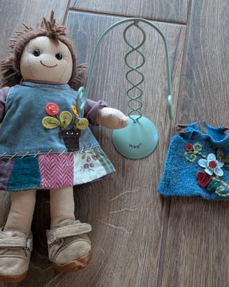 My doll piccola con piedistallo