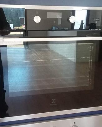 FORNO INCASSO ELECTROLUX KODEH60X NUOVO DA MOSTRA