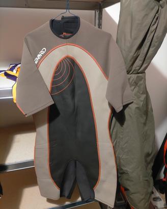 muta da snorkeling/surf