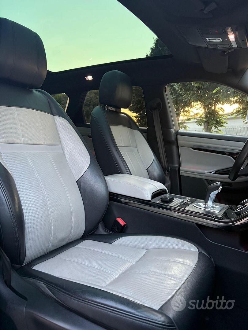 Land Rover Range Rover Evoque 2020 photo 4