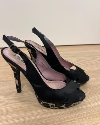 Sandalo in raso nero e maculato