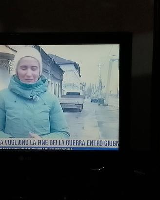 lg 19lh2000-za tv pc 46x28,5cm + piedistallo perfe
