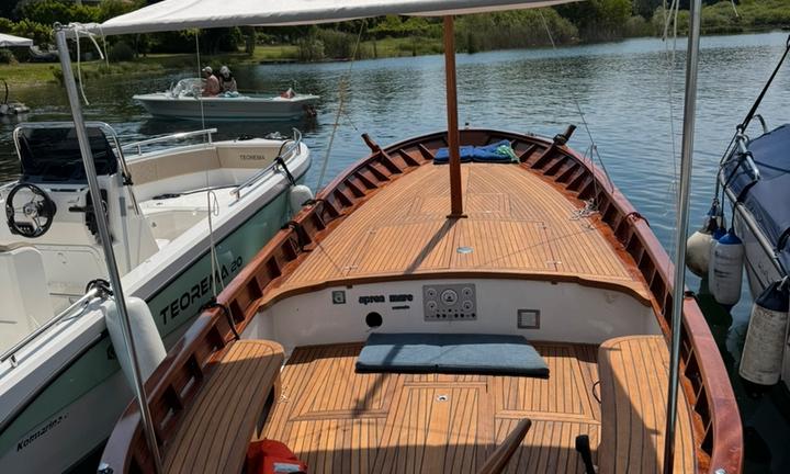 Gozzo Aprea mare smeraldo 8 m