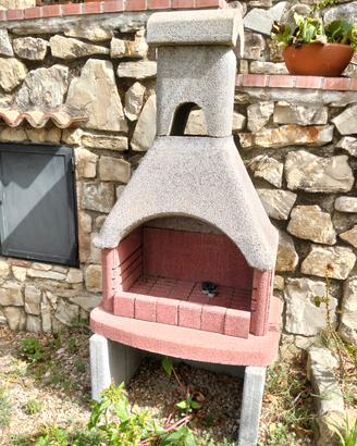 barbecue da esterno nuovo