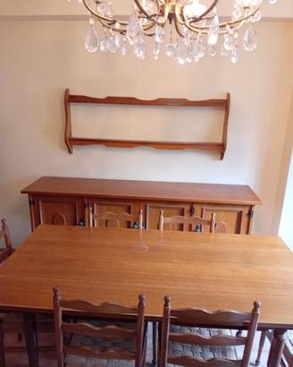 credenza con tavolo e 6 sedie
