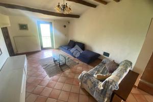 3 LOCALI A CIVITELLA D'AGLIANO