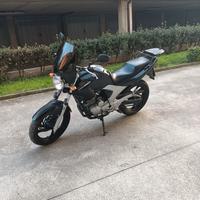 Yamaha YBR 250 ben tenuta