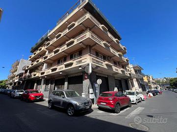 NEGOZIO A CATANIA