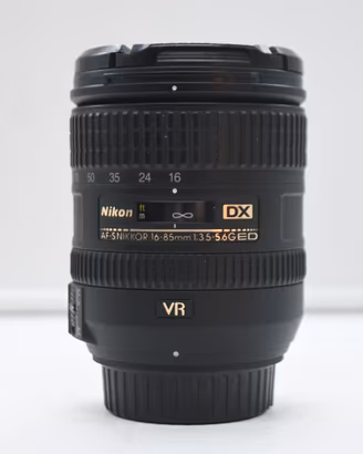Nikon AF-S DX 16-85mm f/3.5-5.6G ED VR
