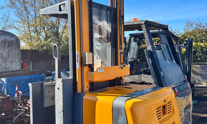 Muletto commissionatore Jungheinrich guasto